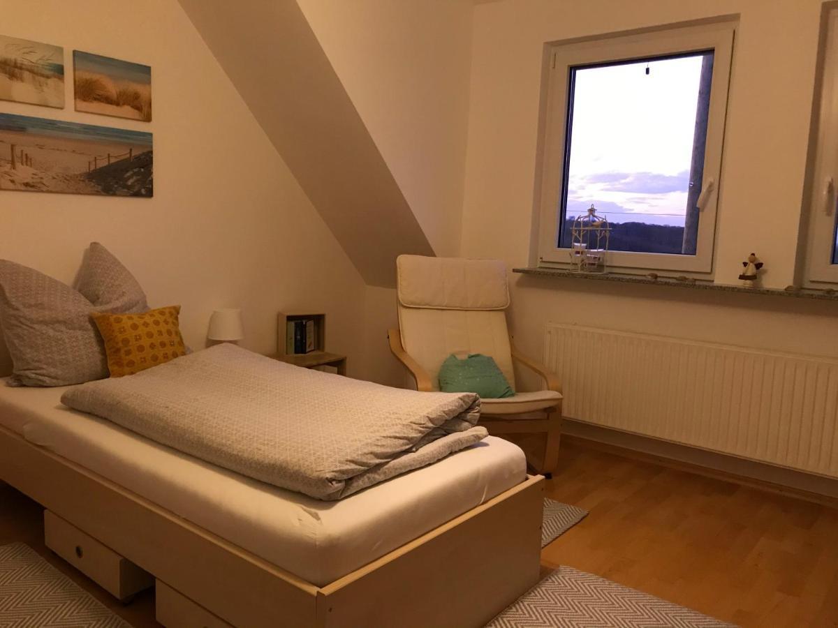Kleine Auszeit Mit Aussicht Velbert Toenisheide Appartement Buitenkant foto